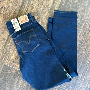 NWT Levi’s Skinny size 12